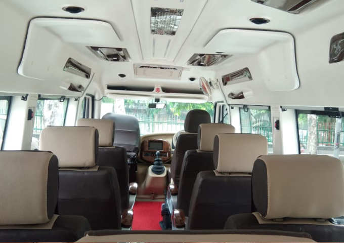 Luxury Tempo Traveller - Tempo Traveller 9+1 Seater